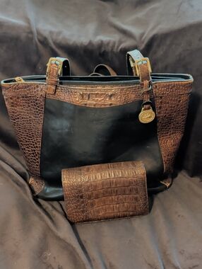 Brahmin Leather Purse And Wallet